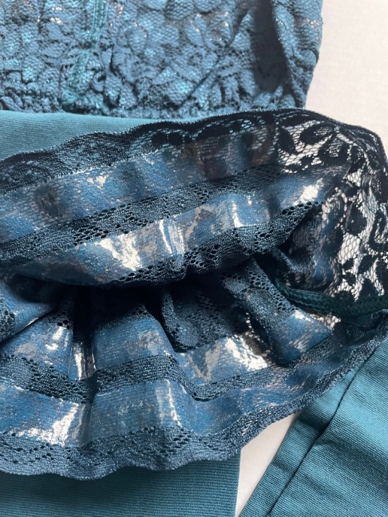 Annestrussturchese02 0