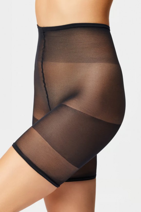 Gabrielaxeniashortsnero03